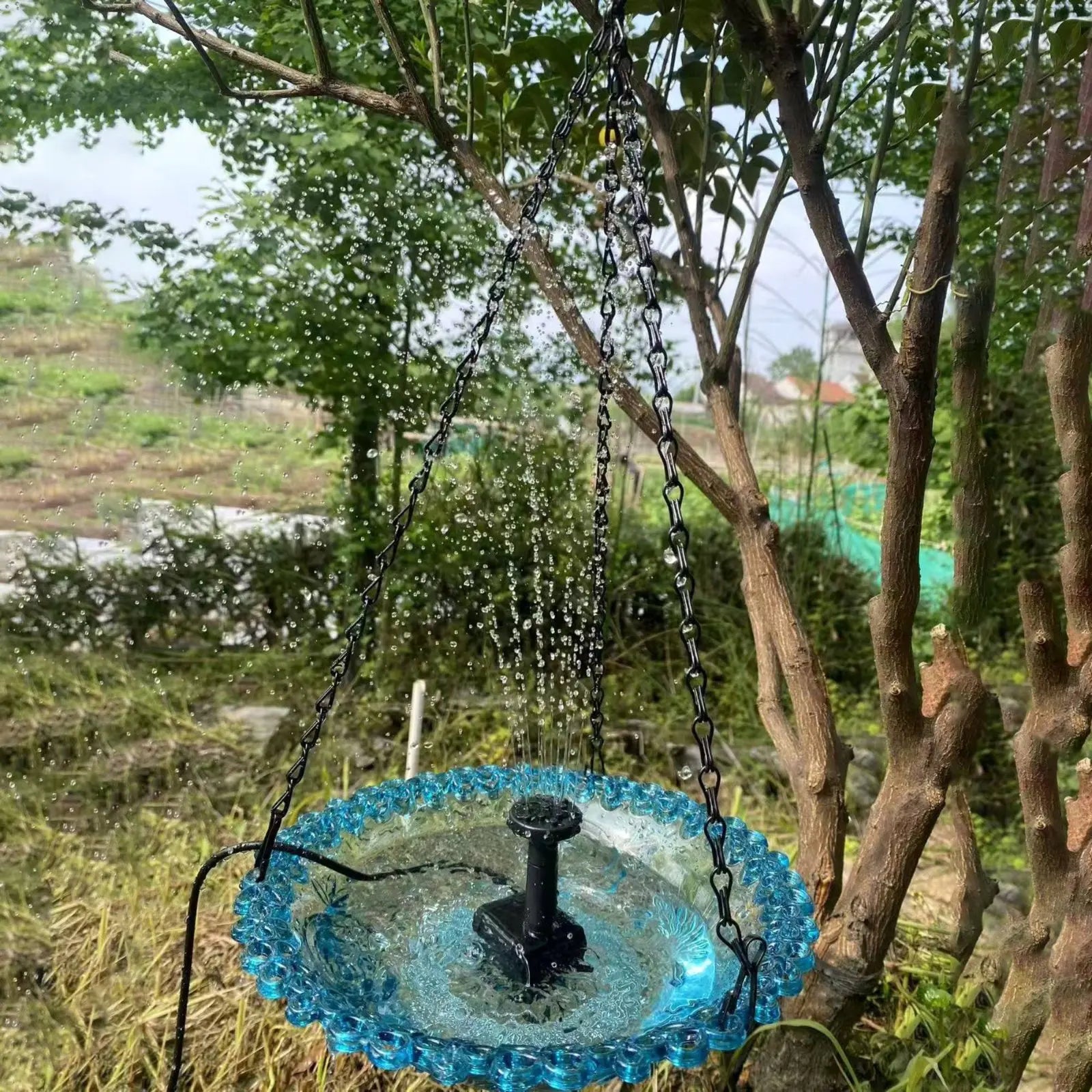 Hanging Solar Avian Bath Decorative Feature Solar Powered Hanging Water Feature Garden Decoration for Yard, Patio